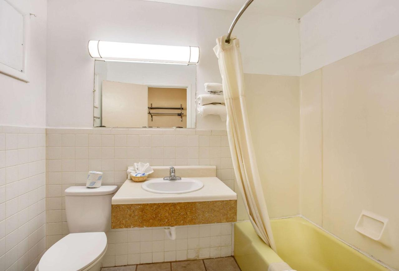 Rodeway Inn & Suites Raton Εξωτερικό φωτογραφία